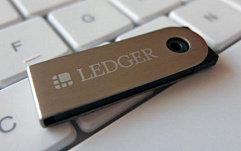 Исследователи продемонстрировали атаки на кошельки Trezor и Ledger