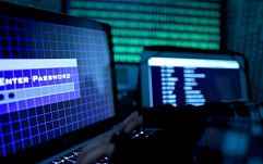 Хакер похищал до 500 тыс. рублей в день с помощью Android-трояна